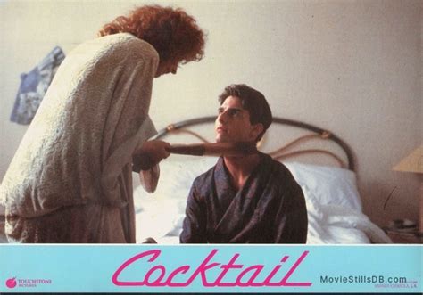 Cocktail Lobby Card With Tom Cruise And Elisabeth Shue