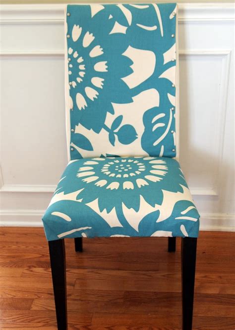 I posted a dining chair slipcover tutorial here a few years ago, but the style is slightly different and the tutorial is in pictures and written directions. Parson Chair Slipcovers Design - HomesFeed