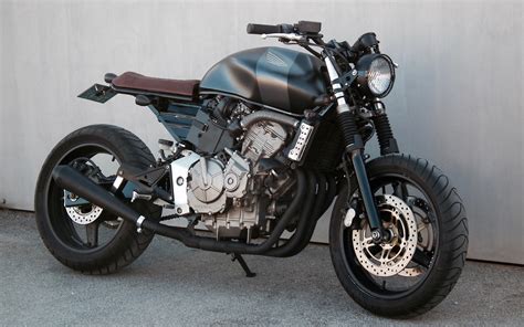 Girando per gli stand del motor bike expo abbiamo visto questa honda hornet 600. Hornet classic | Inazuma café racer