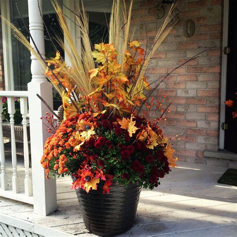 Majestic 50 Incredible Home Front Porch Flower Planter Ideas