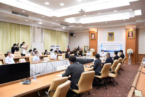 We did not find results for: สธ.จับมือ กสทช. 4ค่ายมือถือ นัดปชช.ฉีดวัคซีนโควิดสถานีกลาง ...