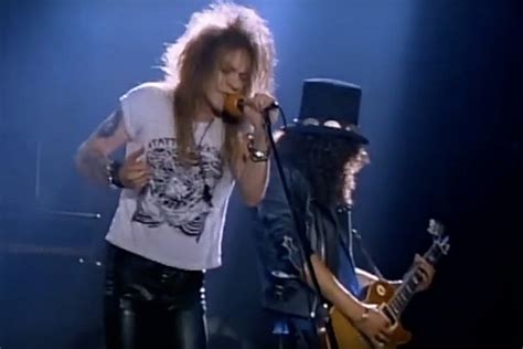 Welcome to the jungle, we got fun 'n' games, we got everything you want, honey, we know the names we are the people that can find whatever you may need, if you got the money, honey, we got your disease. A Guns N' Roses 'Welcome To The Jungle' klasszikusa lett ...