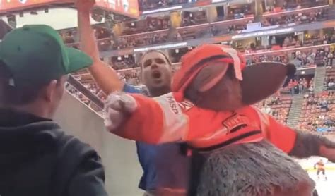‘not Staged Florida Panthers Rat Mascot Is Roughed Up By Tampa Bay