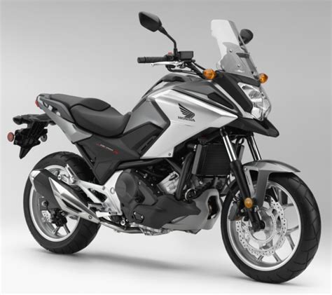 These same qualities would also make the bike attractive as a. 2016 Honda NC700X DCT ABS Review / Specs / Pictures ...