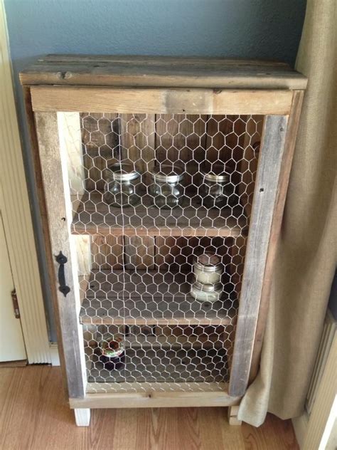 Browse american made, solid wood jelly cabinets available at yoder's furniture in middlefield, oh. Don't you just love this primitive jelly cabinet from Bee ...