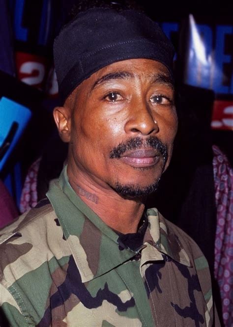 Twuːpat͡s) и makaveli, при рождении лесэйн пэ́риш крукс (англ. How Tupac Shakur Might Look Today Amid 24th Anniversary of ...