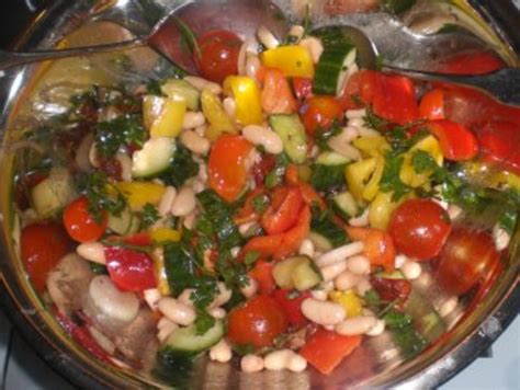 Weiße Bohnen Salat mit getrockneten Tomaten Rezept