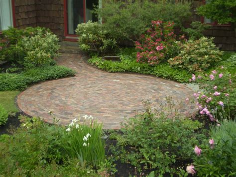 Easy to achieve, a brick patio will always add a lot of value to your home and is a must have. Reclaimed-Brick Patio, Cumberland Foreside, Maine ...