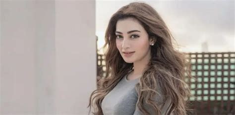 Viral Nawal Saeed Stuns Netizens With Latest Pictures