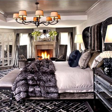 Are you a romantic in need of some bedroom décor inspiration? 55+ Romantic Master Bedroom Decor Ideas | Page 4 of 56