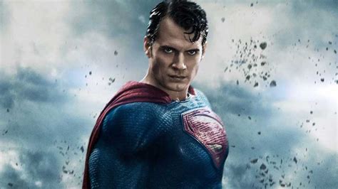Henry Cavill Reveals Why He Chose The Superman Suit In Black Adam Cameo