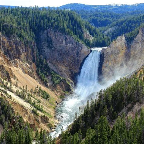 One Day In Yellowstone National Park With Kids West Entrance Loop