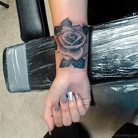 15 Delightful Black Rose Tattoos On Wrist
