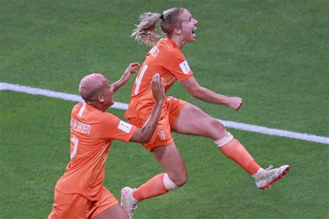 Watch Netherlands Jackie Groenen Beats Sweden In Extra Time At Womens World Cup