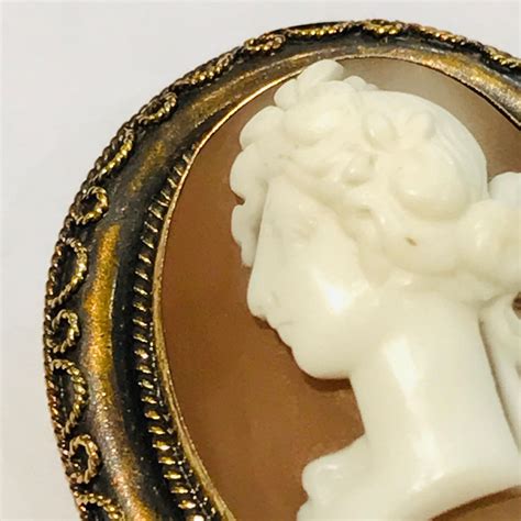 Antique 15ct Gold Cameo Brooch Jewellery And Gold Hemswell Antique