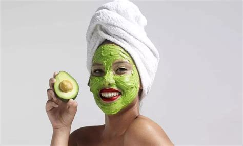 Try These Avocado Face Mask Recipes For Supple Skin
