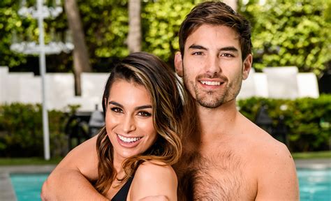 Bachelor In Paradises Ashley Iaconetti And Jared Haibon Show Off Their