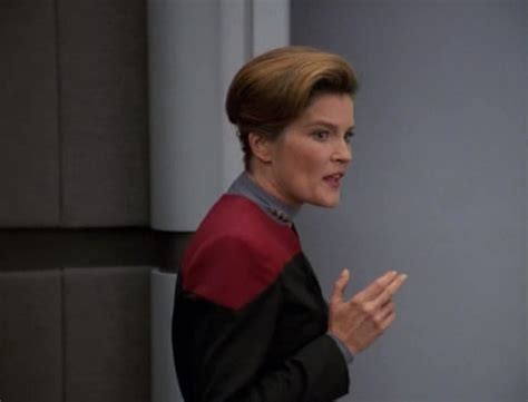 My Year Of Star Trek A Tribute To Janeway S Hair