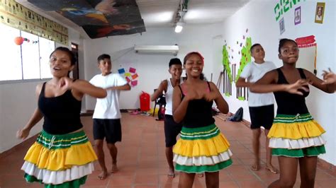 Baile De La Region Insular Calipso Youtube