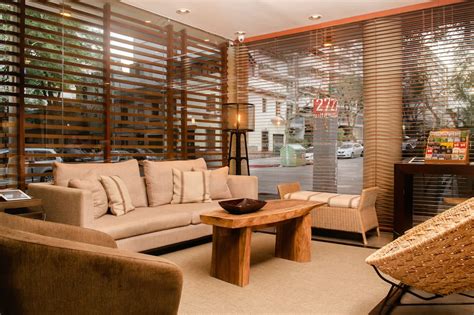 Book 27 Suites Apart Hotel In Montevideo