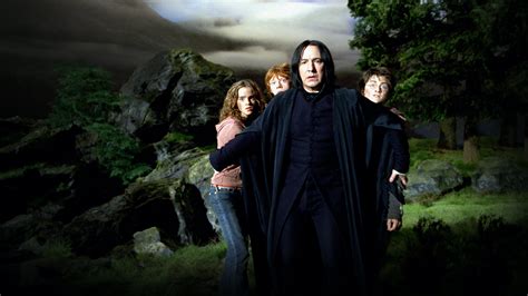 Harry Potter And The Prisoner Of Azkaban 2004 Backdrops — The Movie