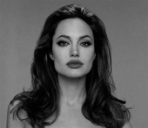 Celebrities Black And White Beautiful Angelina Jolie Pale