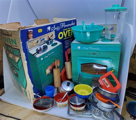1968 topper toys suzy homemaker kitchen safety oven stove works w box easy bake ebay