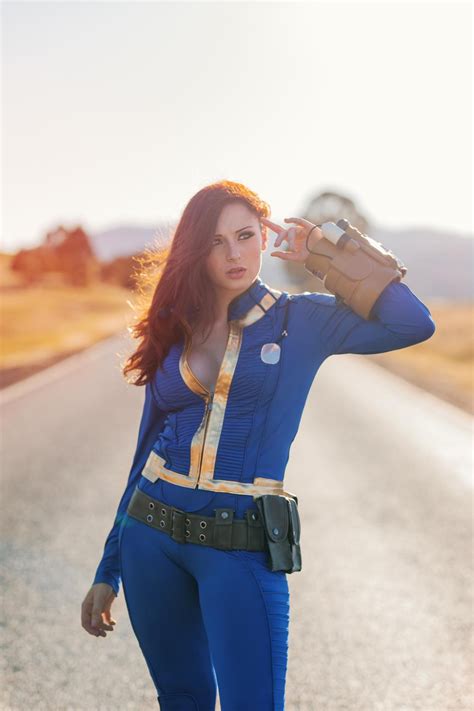 Pin By Nate Keith On Cool Cosplay Cosplay Outfits Fallout Cosplay Best Cosplay