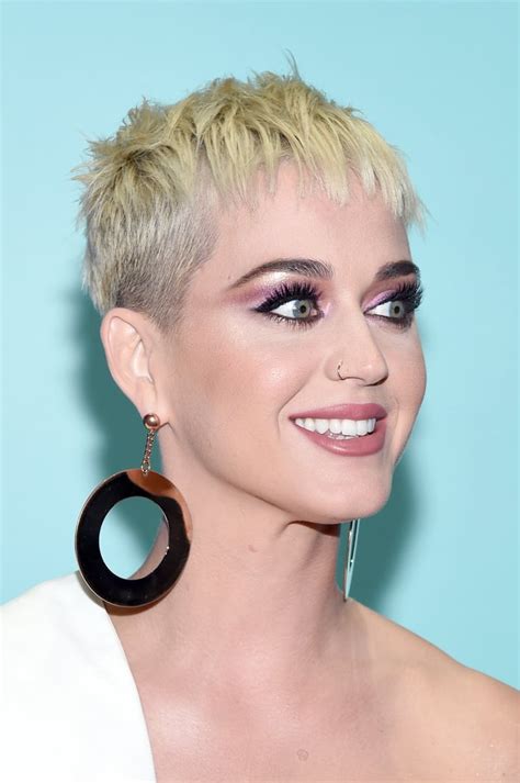 Katy Perry Hair And Makeup At The 2017 Mtv Vmas Popsugar Beauty Photo 2