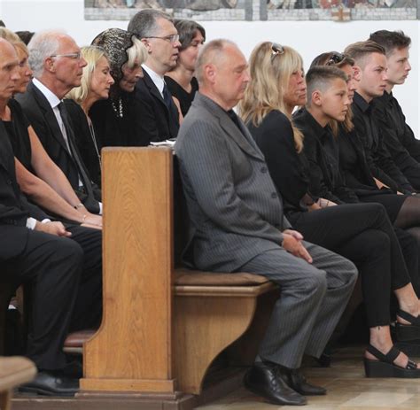 Beerdigung Live Kaiser Franz Beckenbauer Update Familie Leben My Xxx