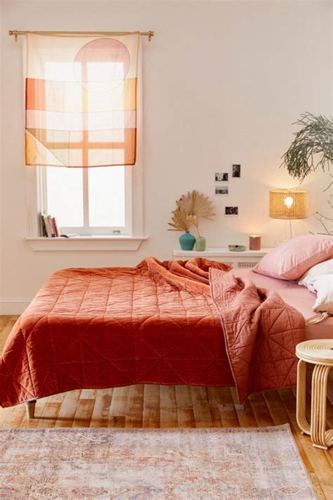Pinkandblackbathroomdecor In 2020 Simple Bedroom Bedroom Decor