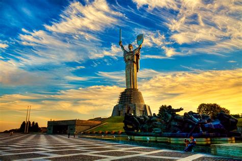 Mother Motherland Monument | Unkaine, Kiev, 2010 Mother Moth… | Flickr