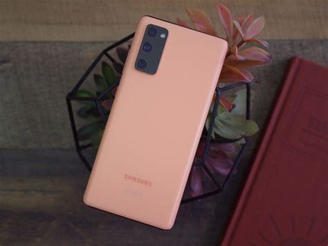 This is an unboxing and hands on of the new samsung galaxy s20 fe 5g. Samsung's Galaxy S20 FE gets its first update – here's ...