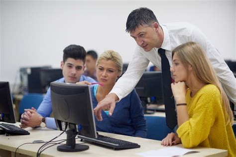 Computer Teacher In Kolkata Education Data At Work In K 12 Getting