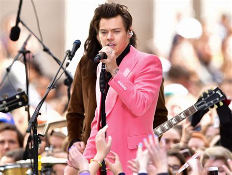 The rich and layered world of harry potter requires attention for every magical detail. Harry Styles Released a Studio Version of 'Girl Crush' and ...