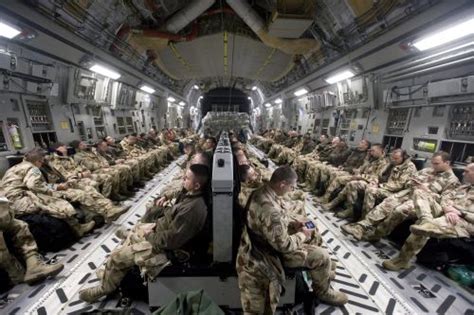 Soldiers move through snow in logar province; Pentagon: az afganisztáni háború 2018-ban 45 milliárd ...