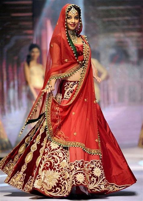 13 Indian Wedding Dresses Bridal Images