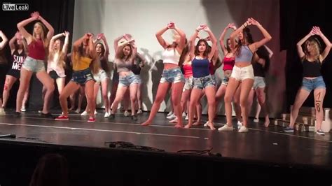 18 Year Old Israeli Highschool Girls Do Slutty Twerking Performance For