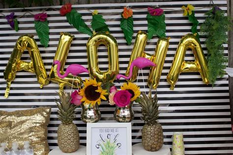 Luau / Hawaiian Bridal/Wedding Shower Party Ideas  Photo 32 of 32  Luau bridal shower, Couples