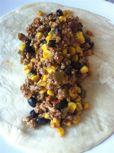 This hearty entrée uses half ground turkey and half lean ground beef and no added salt for a lower fat. Easy Ground Turkey Burrito under 200 Calories | Meals ...