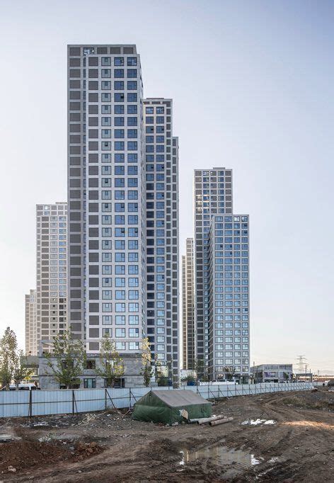 Zobacz, jakich macie wspólnych znajomych. River Heights Residences | People's Architecture Office