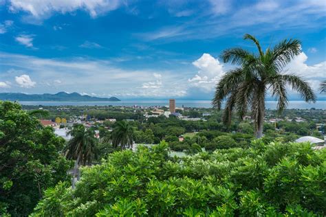 Ville De Managua Vue De La Colline Loma De Tiscapa Flickr