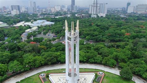 Quezon Memorial Circle In Quezon City Philippines Image Free Stock