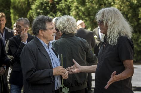 He is a composer, known for istván, a király (1984), pókfoci (1977) and akli miklós (1986). Eltemették Laux Józsefet | 24.hu