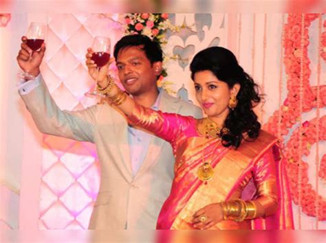 Meera Jasmine Wedding Meera Jasmines Wedding Reception In Trivandrum