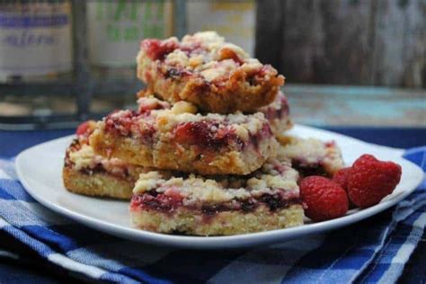 Yummy Raspberry Bars Recipe You Dont Want To Miss