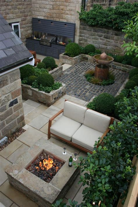 Small garden ideas and small garden design, from clever use of lighting to colour schemes and furniture, transform a tiny outdoor space with these amazing small garden design ideas. How to Design A Garden - TheyDesign.net - TheyDesign.net