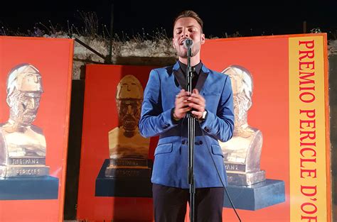 Raffaele renda eliminato ad amici 2021? Al lametino Raffaele Renda il premio "Pericle d'oro" nel ...