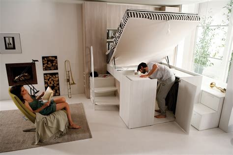 L'armadio guardaroba è largo 60 cm ed è dotato di tubo appendiabiti, all'interno. 25 Letto A Soppalco Con Armadio Sotto - Inidpfohor