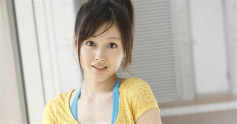 Koharu Kusumi Blue In Yellow Sexy Japanese Girls
